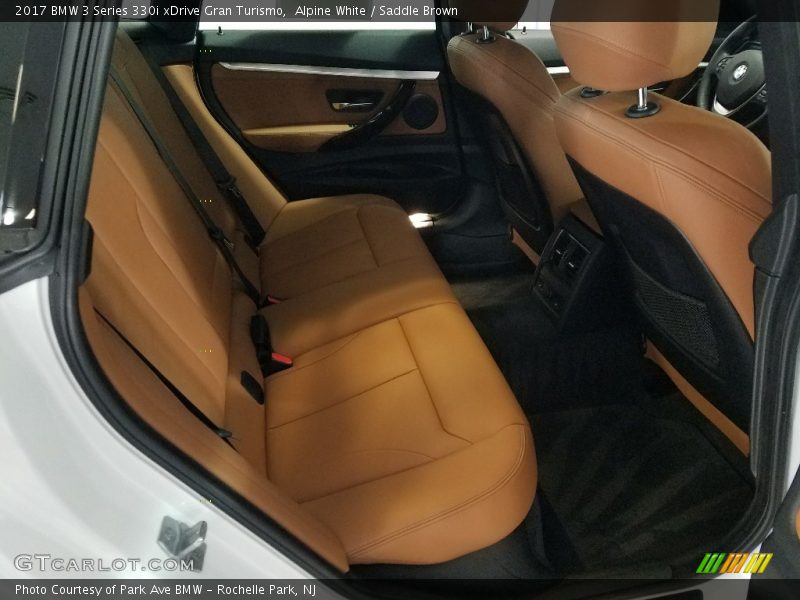 Alpine White / Saddle Brown 2017 BMW 3 Series 330i xDrive Gran Turismo