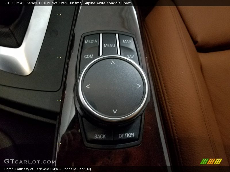 Alpine White / Saddle Brown 2017 BMW 3 Series 330i xDrive Gran Turismo