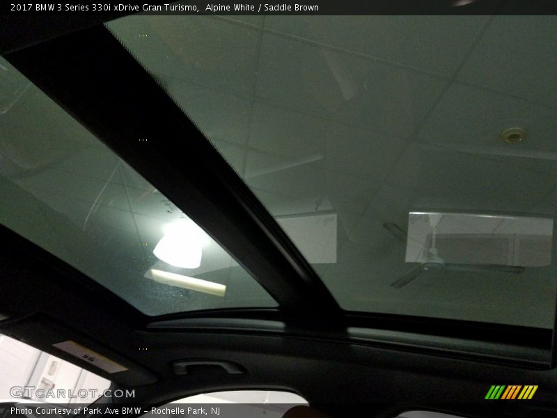 Alpine White / Saddle Brown 2017 BMW 3 Series 330i xDrive Gran Turismo