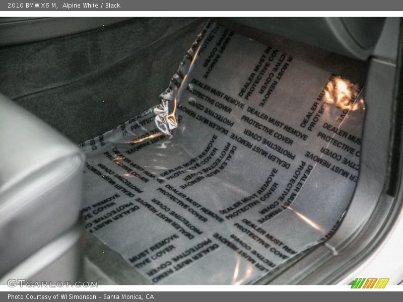 Alpine White / Black 2010 BMW X6 M