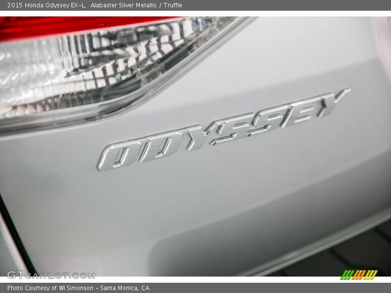 Alabaster Silver Metallic / Truffle 2015 Honda Odyssey EX-L