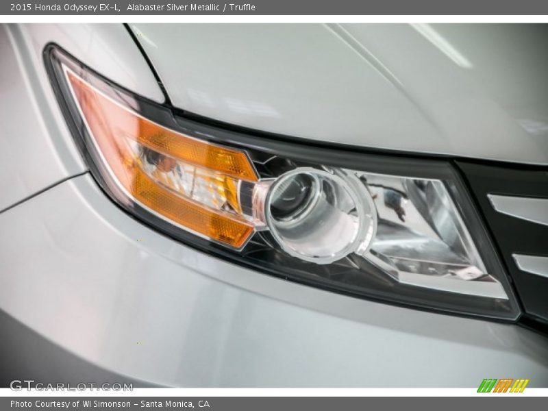 Alabaster Silver Metallic / Truffle 2015 Honda Odyssey EX-L