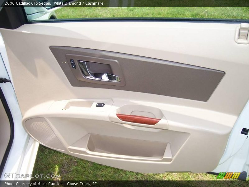White Diamond / Cashmere 2006 Cadillac CTS Sedan