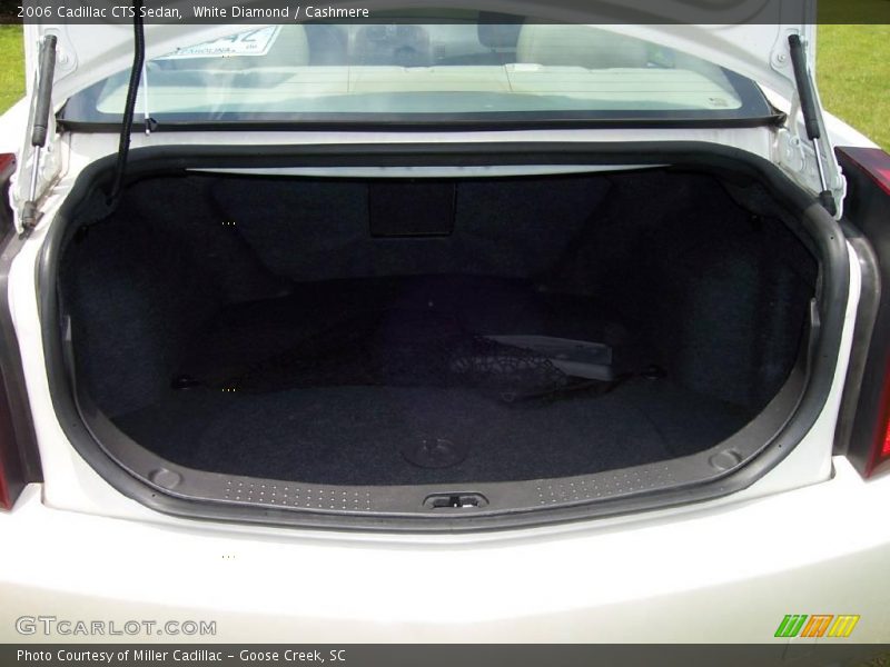 White Diamond / Cashmere 2006 Cadillac CTS Sedan