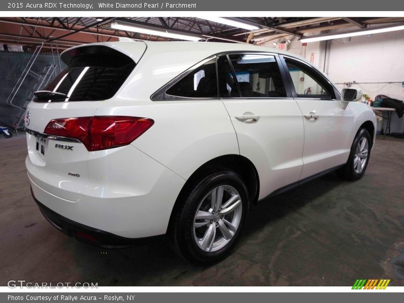 White Diamond Pearl / Parchment 2015 Acura RDX Technology