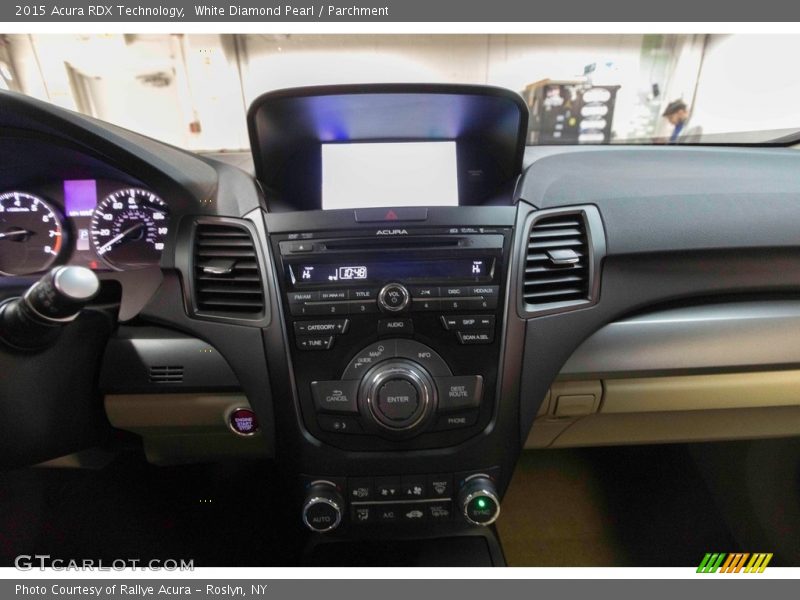 White Diamond Pearl / Parchment 2015 Acura RDX Technology