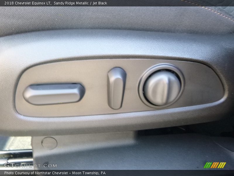 Sandy Ridge Metallic / Jet Black 2018 Chevrolet Equinox LT