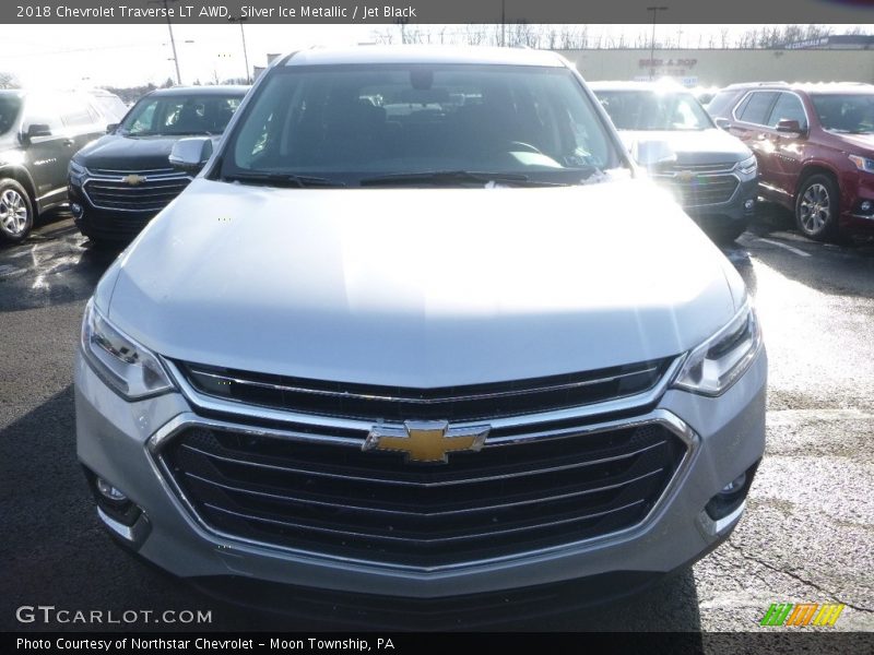 Silver Ice Metallic / Jet Black 2018 Chevrolet Traverse LT AWD