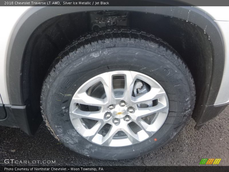 Silver Ice Metallic / Jet Black 2018 Chevrolet Traverse LT AWD