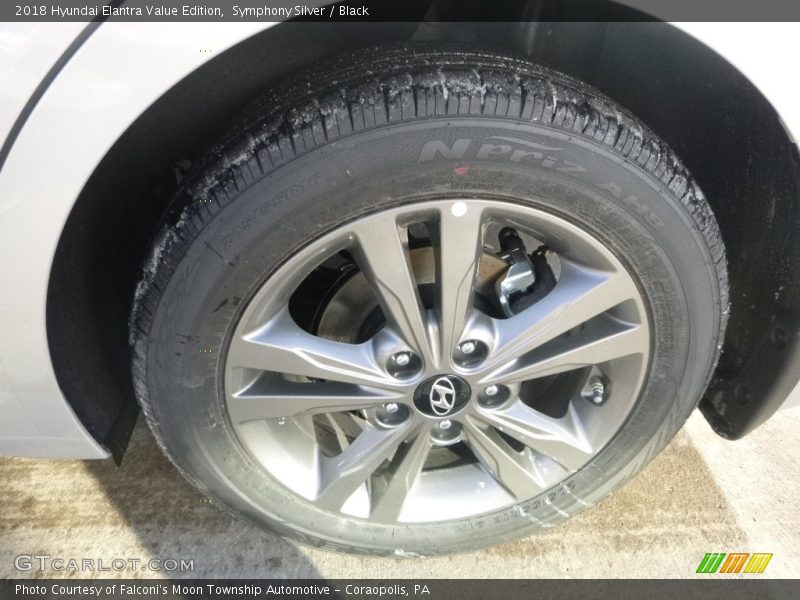 Symphony Silver / Black 2018 Hyundai Elantra Value Edition