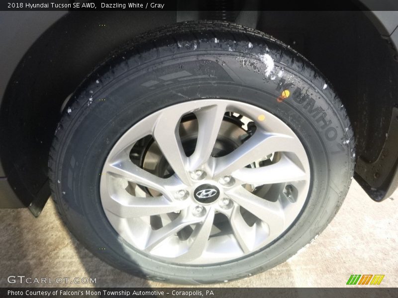 Dazzling White / Gray 2018 Hyundai Tucson SE AWD