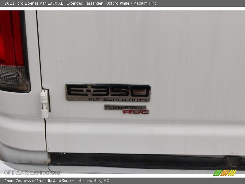 Oxford White / Medium Flint 2011 Ford E Series Van E350 XLT Extended Passenger