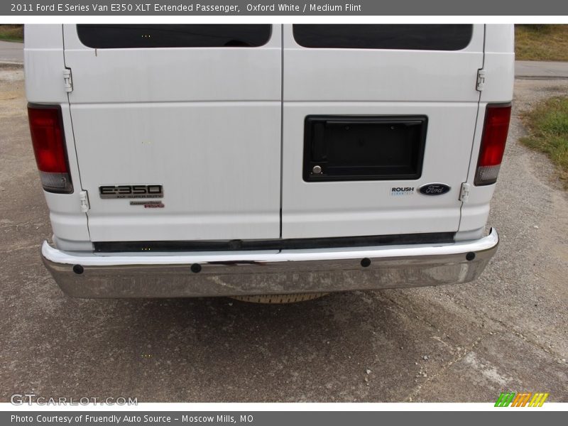 Oxford White / Medium Flint 2011 Ford E Series Van E350 XLT Extended Passenger