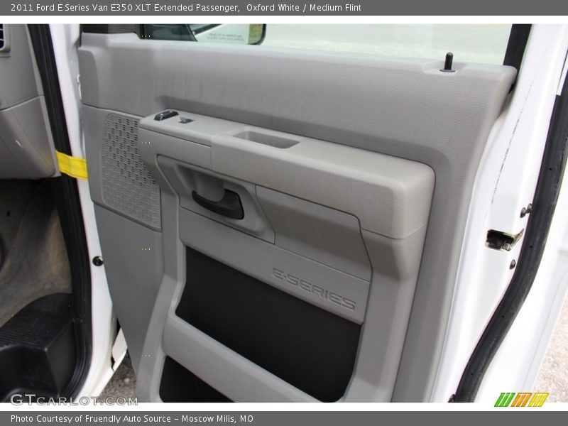 Oxford White / Medium Flint 2011 Ford E Series Van E350 XLT Extended Passenger