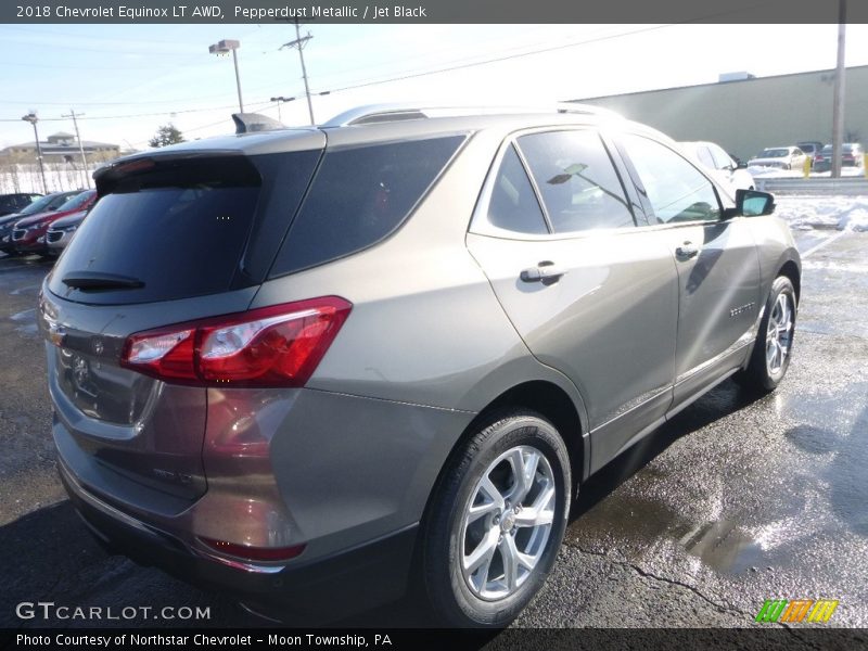 Pepperdust Metallic / Jet Black 2018 Chevrolet Equinox LT AWD