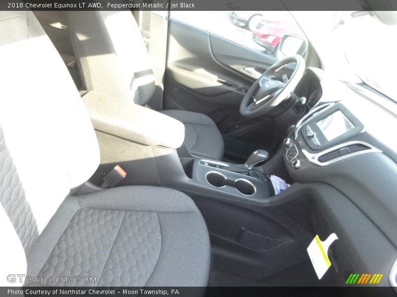 Pepperdust Metallic / Jet Black 2018 Chevrolet Equinox LT AWD