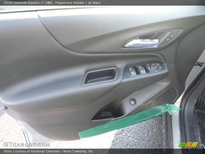 Pepperdust Metallic / Jet Black 2018 Chevrolet Equinox LT AWD