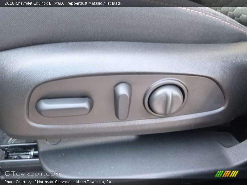 Pepperdust Metallic / Jet Black 2018 Chevrolet Equinox LT AWD