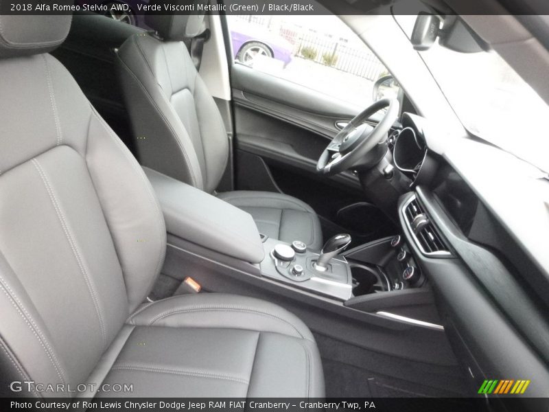 Verde Visconti Metallic (Green) / Black/Black 2018 Alfa Romeo Stelvio AWD