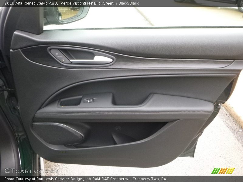 Verde Visconti Metallic (Green) / Black/Black 2018 Alfa Romeo Stelvio AWD