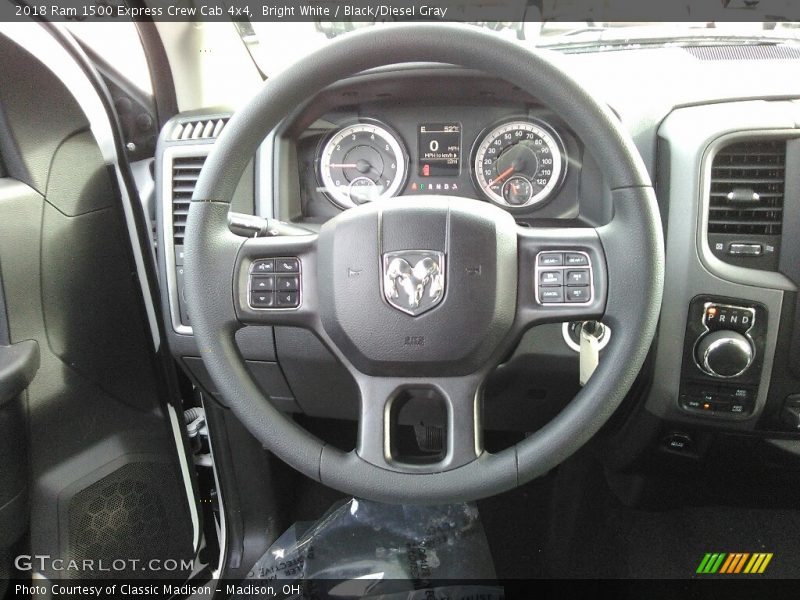 Bright White / Black/Diesel Gray 2018 Ram 1500 Express Crew Cab 4x4