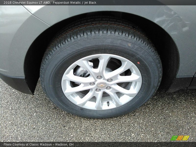 Pepperdust Metallic / Jet Black 2018 Chevrolet Equinox LT AWD