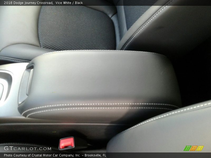 Vice White / Black 2018 Dodge Journey Crossroad