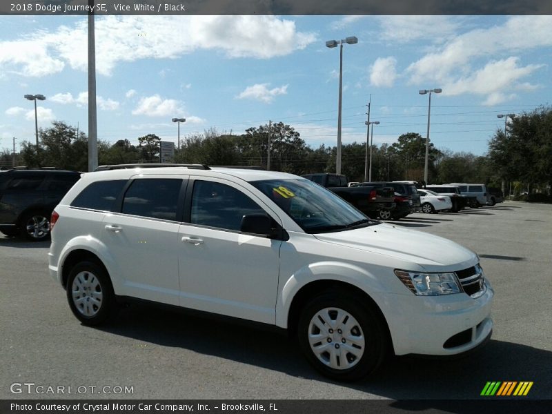 Vice White / Black 2018 Dodge Journey SE