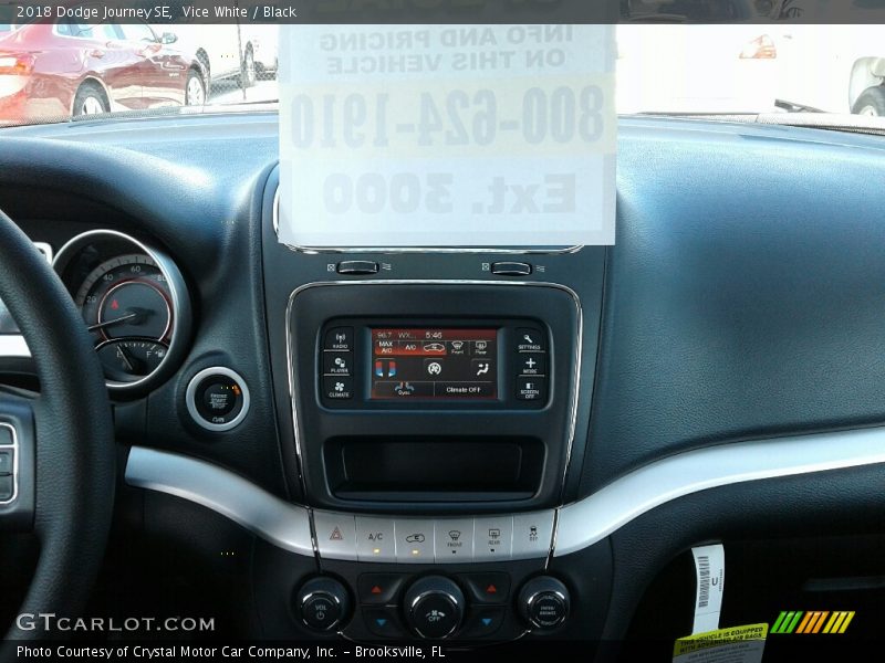 Vice White / Black 2018 Dodge Journey SE
