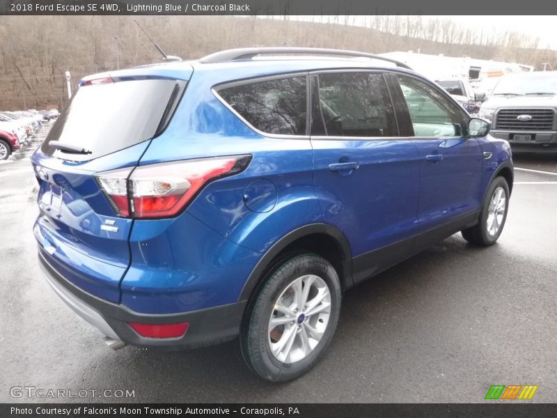 Lightning Blue / Charcoal Black 2018 Ford Escape SE 4WD