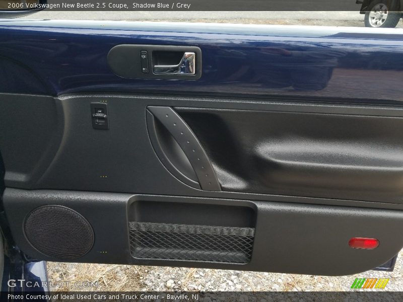 Shadow Blue / Grey 2006 Volkswagen New Beetle 2.5 Coupe