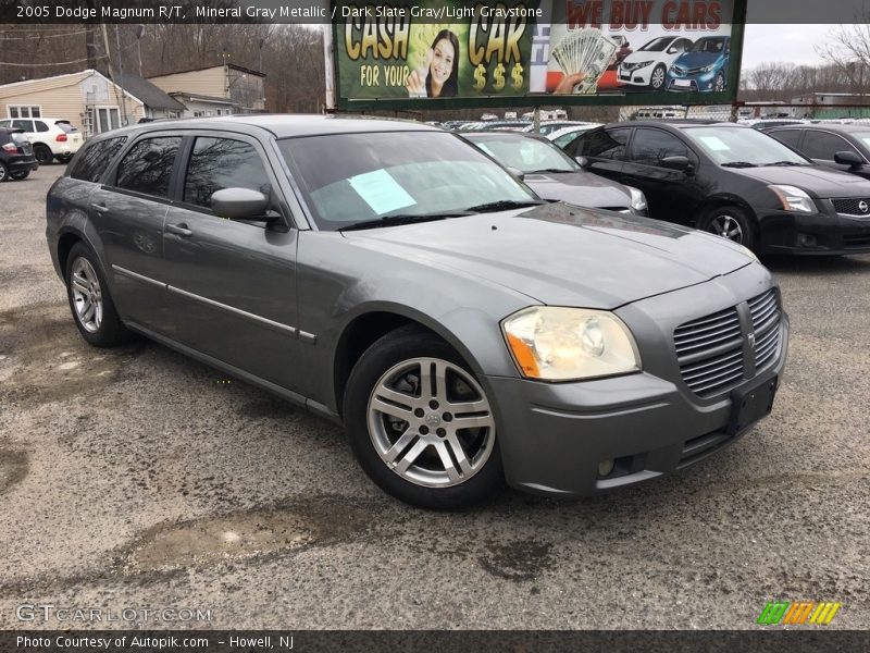 Mineral Gray Metallic / Dark Slate Gray/Light Graystone 2005 Dodge Magnum R/T