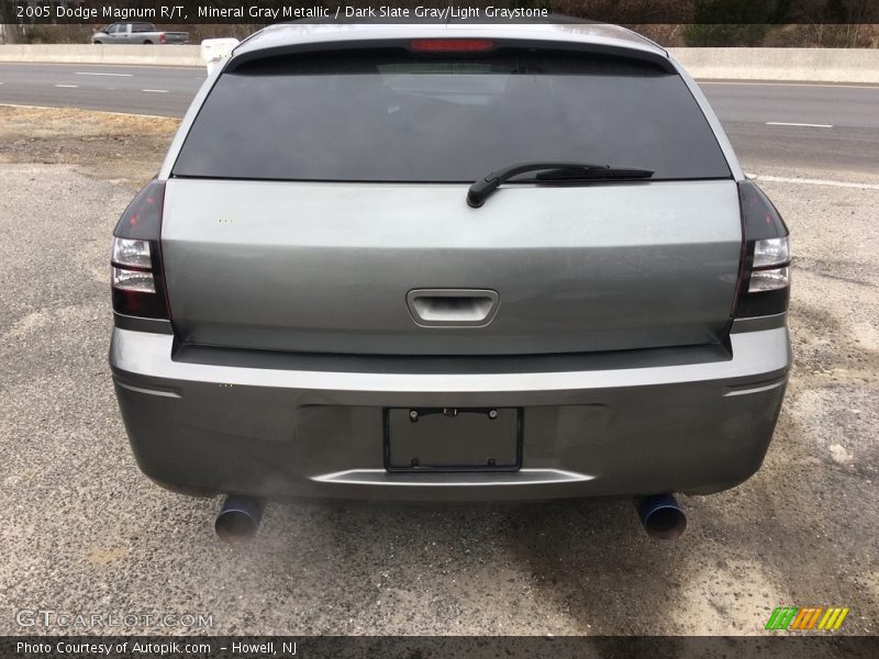 Mineral Gray Metallic / Dark Slate Gray/Light Graystone 2005 Dodge Magnum R/T