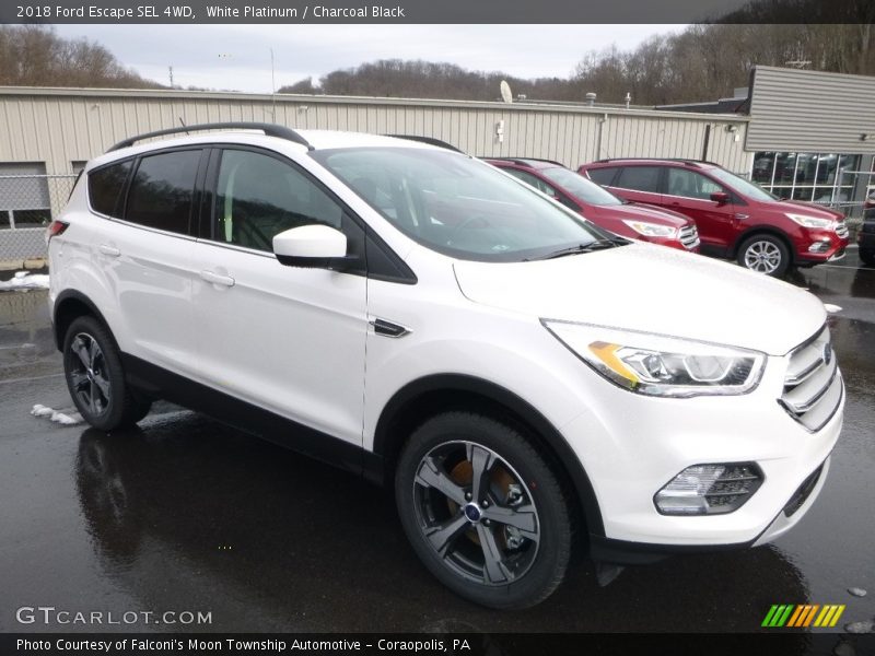 Front 3/4 View of 2018 Escape SEL 4WD