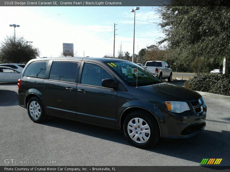 Granite Pearl / Black/Light Graystone 2018 Dodge Grand Caravan SE
