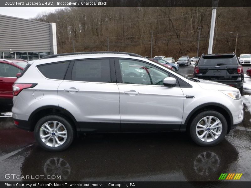 Ingot Silver / Charcoal Black 2018 Ford Escape SE 4WD