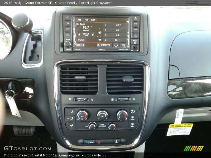 Granite Pearl / Black/Light Graystone 2018 Dodge Grand Caravan SE