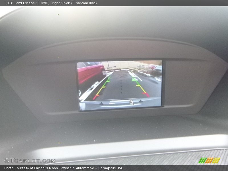 Ingot Silver / Charcoal Black 2018 Ford Escape SE 4WD