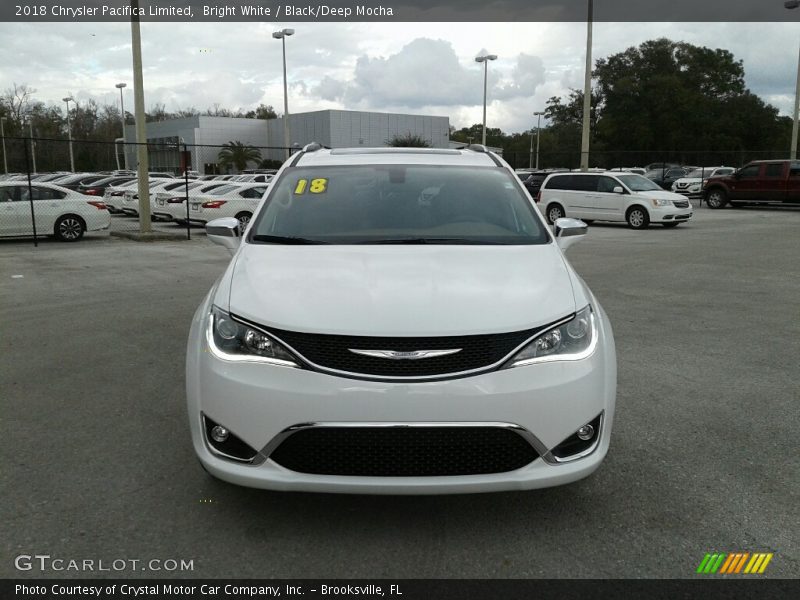 Bright White / Black/Deep Mocha 2018 Chrysler Pacifica Limited