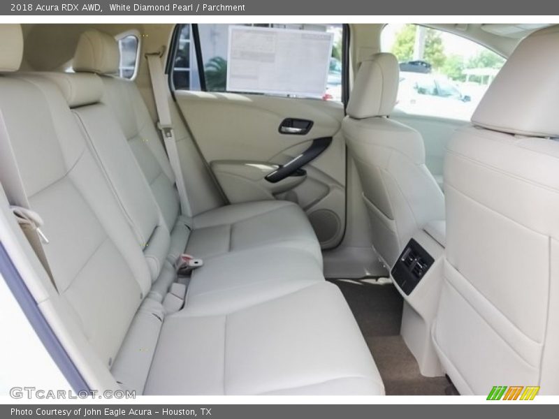 White Diamond Pearl / Parchment 2018 Acura RDX AWD
