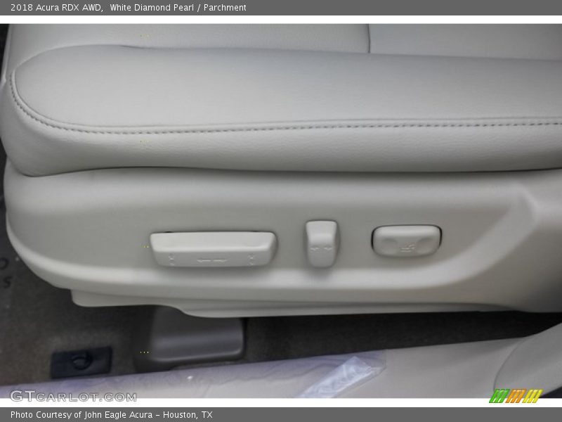 White Diamond Pearl / Parchment 2018 Acura RDX AWD