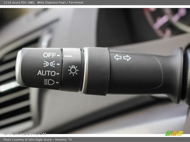 White Diamond Pearl / Parchment 2018 Acura RDX AWD