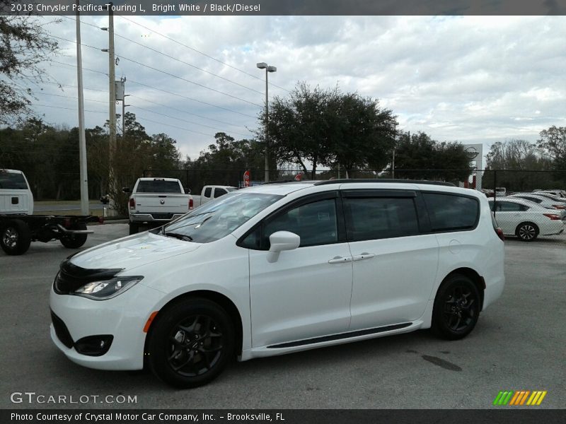 Bright White / Black/Diesel 2018 Chrysler Pacifica Touring L