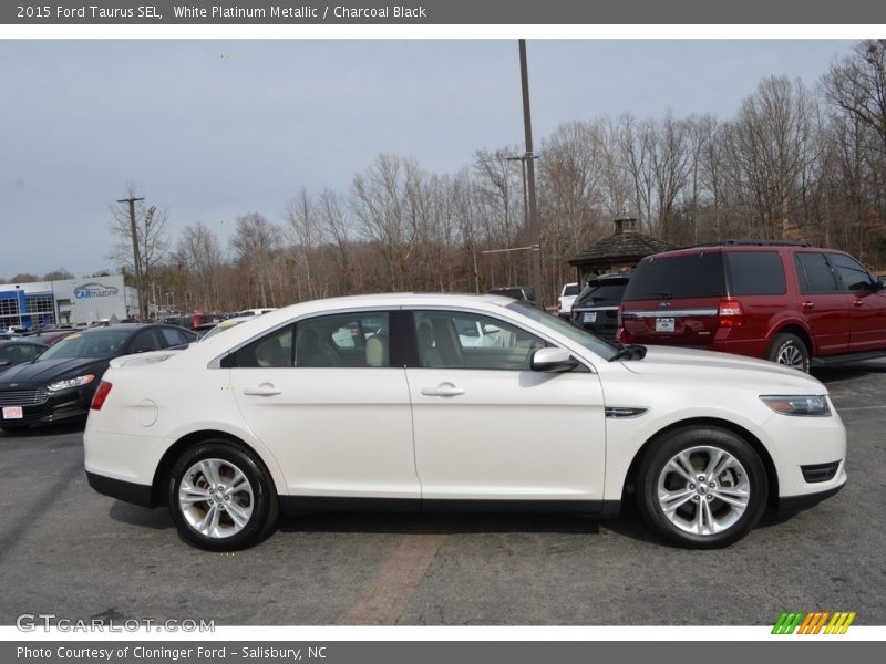 White Platinum Metallic / Charcoal Black 2015 Ford Taurus SEL