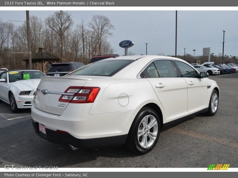 White Platinum Metallic / Charcoal Black 2015 Ford Taurus SEL