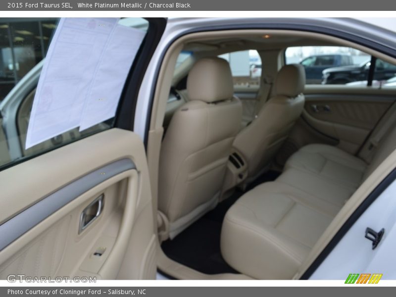 White Platinum Metallic / Charcoal Black 2015 Ford Taurus SEL