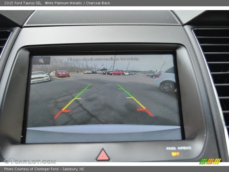 White Platinum Metallic / Charcoal Black 2015 Ford Taurus SEL