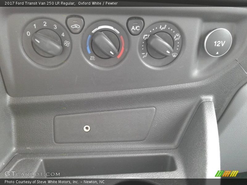 Oxford White / Pewter 2017 Ford Transit Van 250 LR Regular