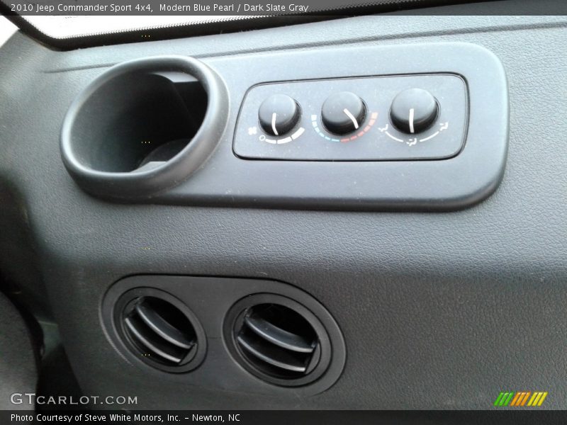 Modern Blue Pearl / Dark Slate Gray 2010 Jeep Commander Sport 4x4