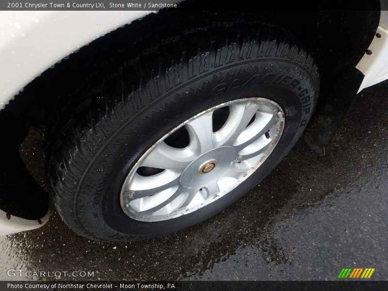 Stone White / Sandstone 2001 Chrysler Town & Country LXi